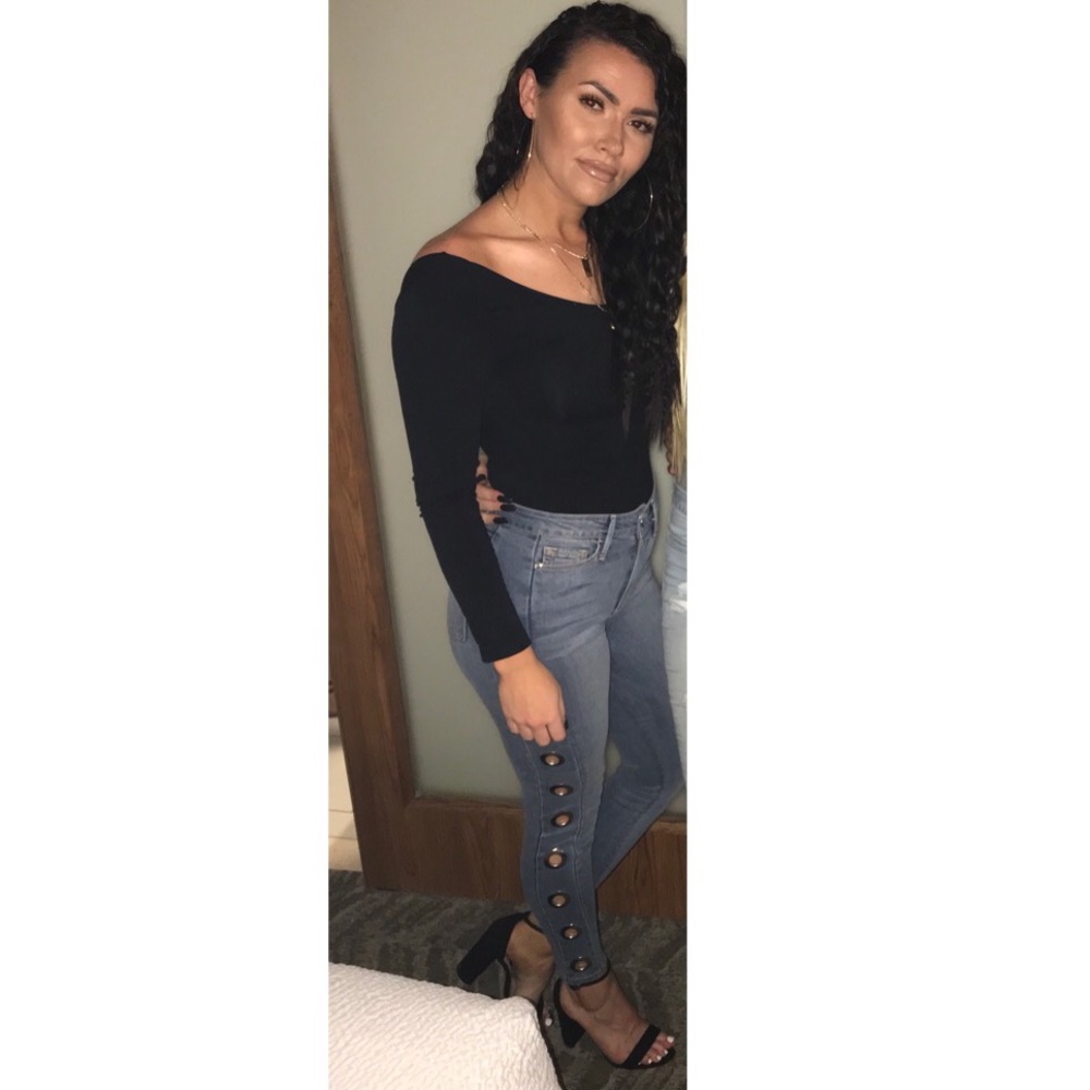 Good American Grommets Jeans